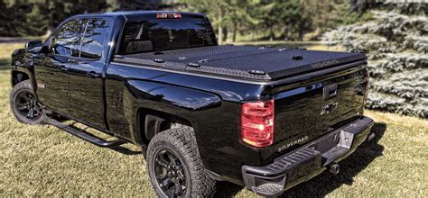 Diamond back covers - Outlet DiamondBack 270 Fits: ’20–up Silverado & Sierra 2500 & 3500 8'2" bed Finish: Smooth Black